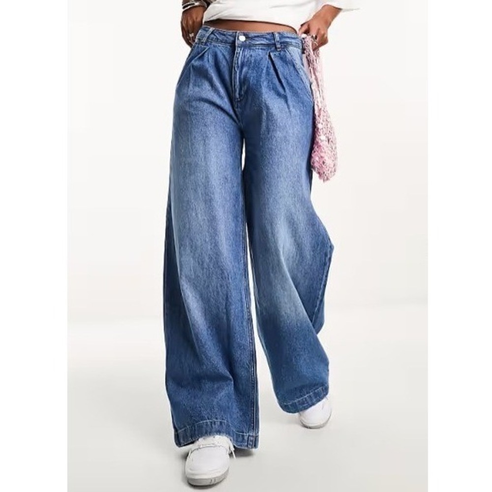 ASOS DESIGN Pleated Wide Leg Jeans Women 26/32 Mid Blue High Rise Denim EUC